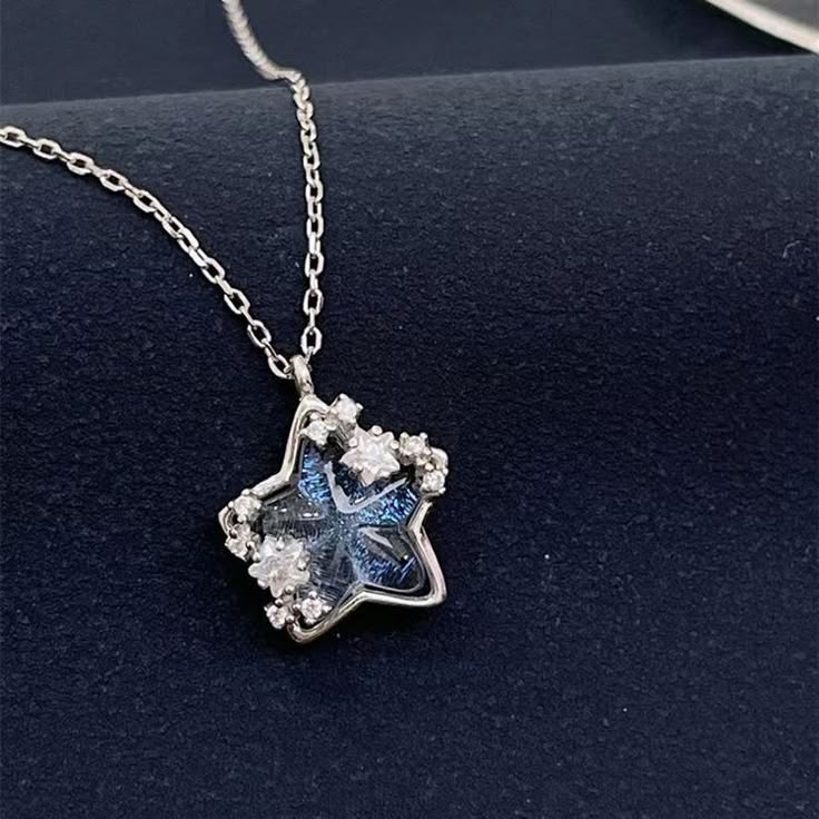 Kalung panjang bintang
